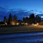 Avar Puhkekompleks Saunaga Kuusiku
