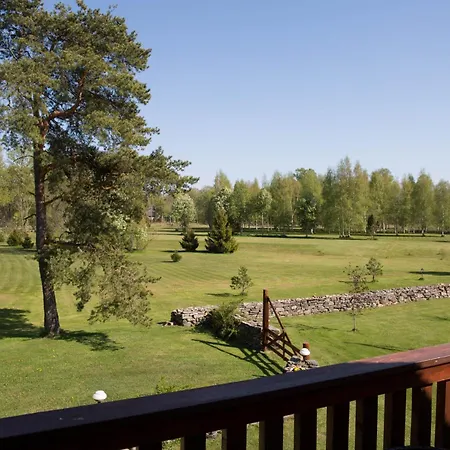 Farm stay Avar Puhkekompleks Saunaga